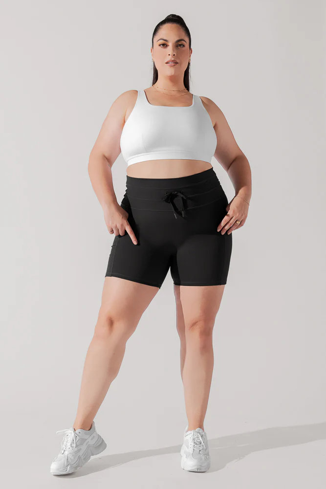 Cargo Midi Short with Pockets - Black - Image 8